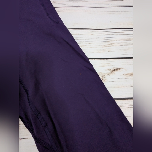 UA Under Armour Meridian Ankle Leggings - Picture 7 of 10